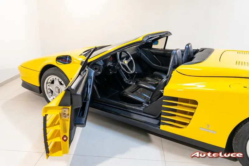 Ferrari TESTAROSSA SPIDER PAVESI 25