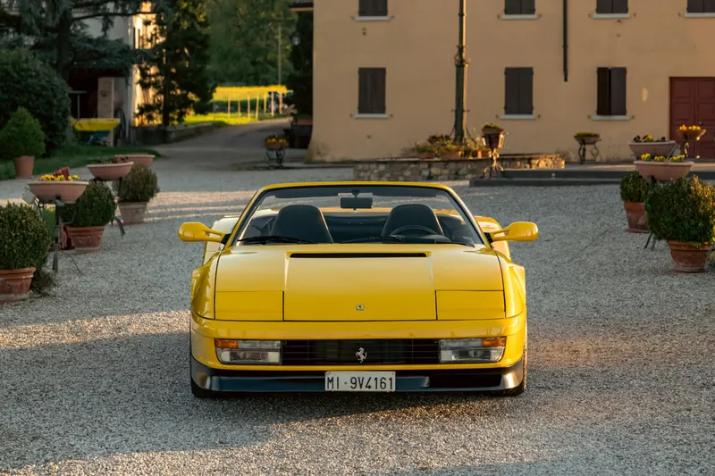 Ferrari TESTAROSSA SPIDER PAVESI 7