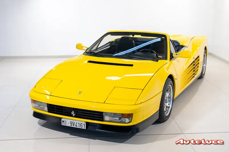 Ferrari TESTAROSSA SPIDER PAVESI 36