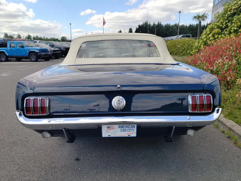 Ford MUSTANG cabriolet 289 boite manuelle 4, int Pony 19