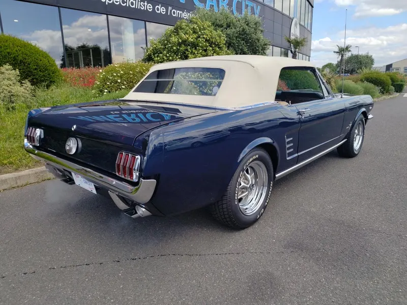 Ford MUSTANG cabriolet 289 boite manuelle 4, int Pony 6