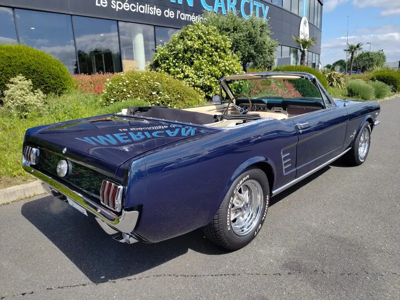 Ford MUSTANG cabriolet 289 boite manuelle 4, int Pony 32