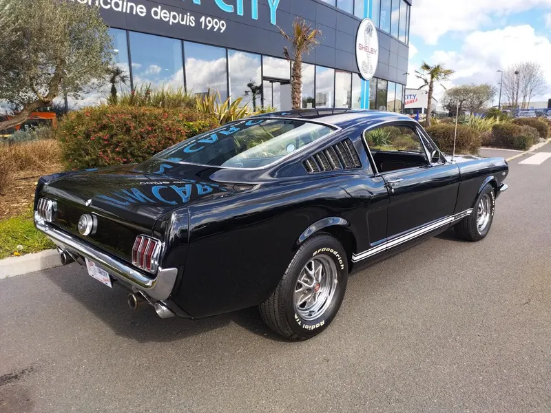 Ford MUSTANG Fastback noire code C restaurée 7