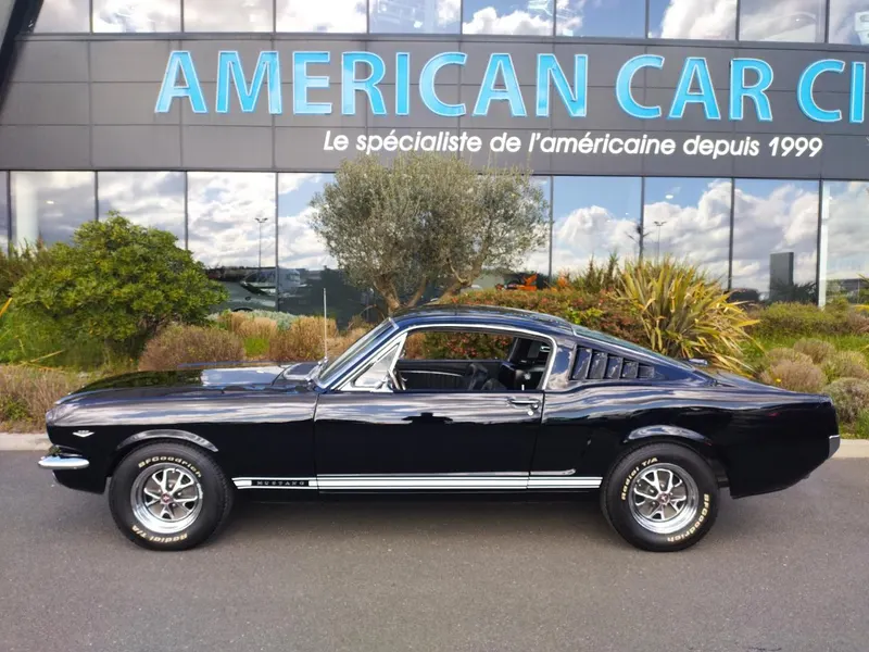 Ford MUSTANG Fastback noire code C restaurée 3