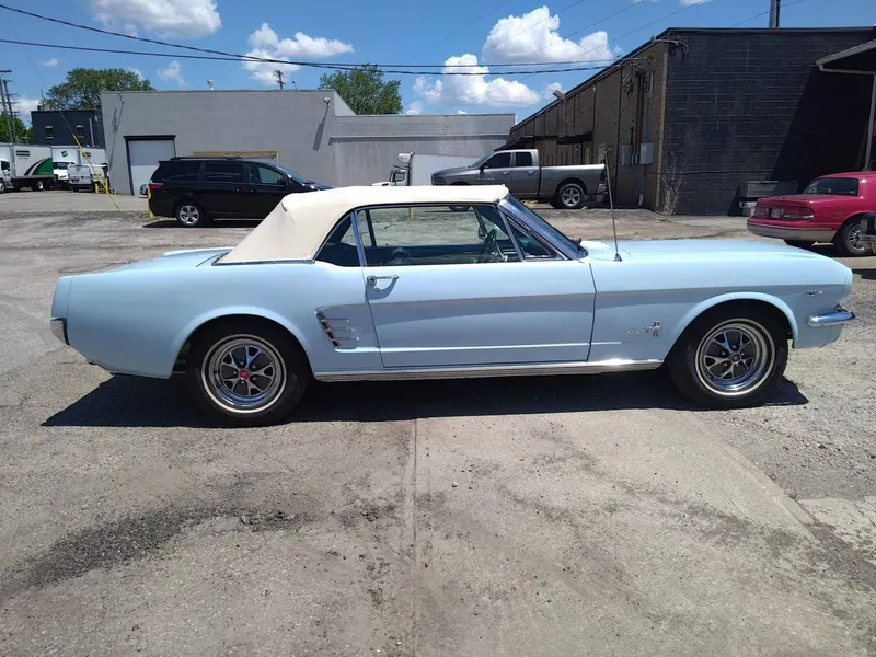 Ford MUSTANG Cabriolet 289 code A toutes options 11