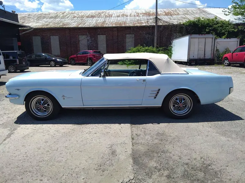 Ford MUSTANG Cabriolet 289 code A toutes options 8