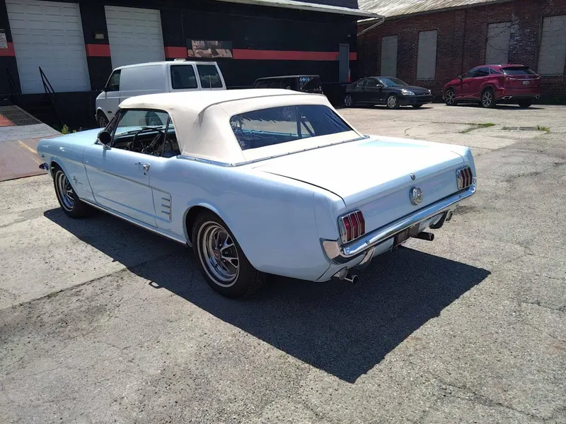 Ford MUSTANG Cabriolet 289 code A toutes options 9