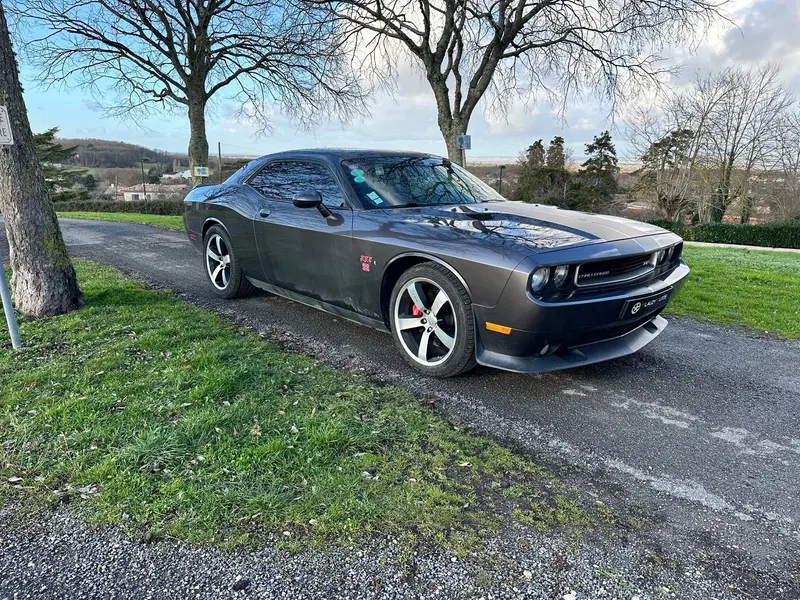 Dodge CHALLENGER 2 6.4 V8 470 SRT8 392 4