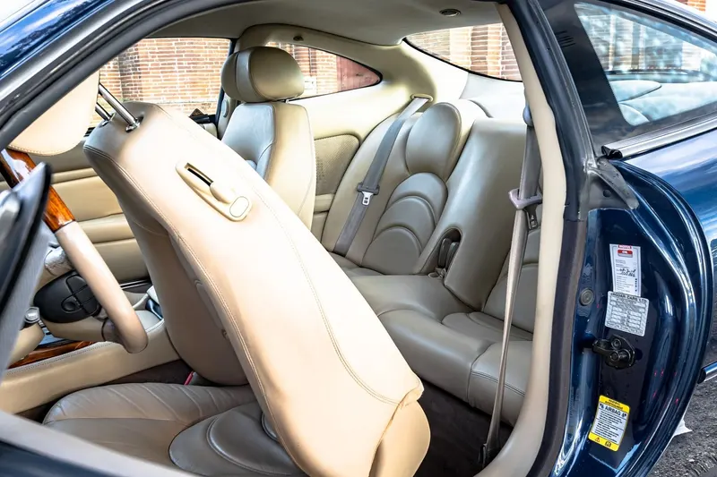 Jaguar XK8 COUPE R 4.0 SURALIMENTE COUPE BA 6