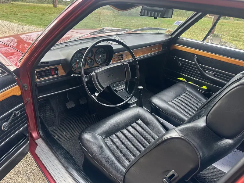 Audi 100 S COUPE S 8