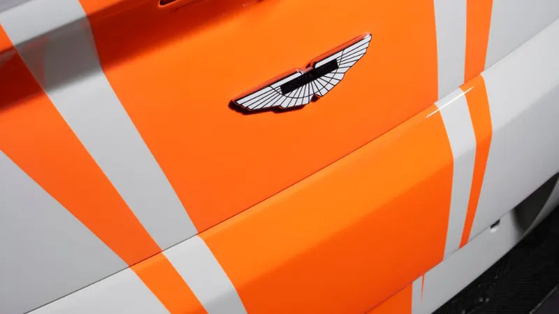 Aston Martin V8 VANTAGE GT2 11