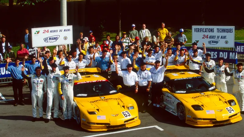 Chevrolet CORVETTE C5-R 2