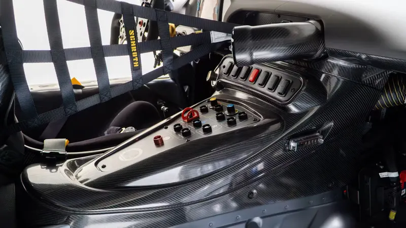 AMG GT3 17