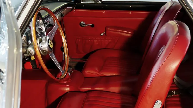 Ferrari 250 GT Coupé Pininfarina 15