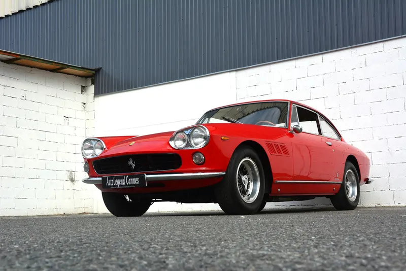 Ferrari 330 GT 2+2 2
