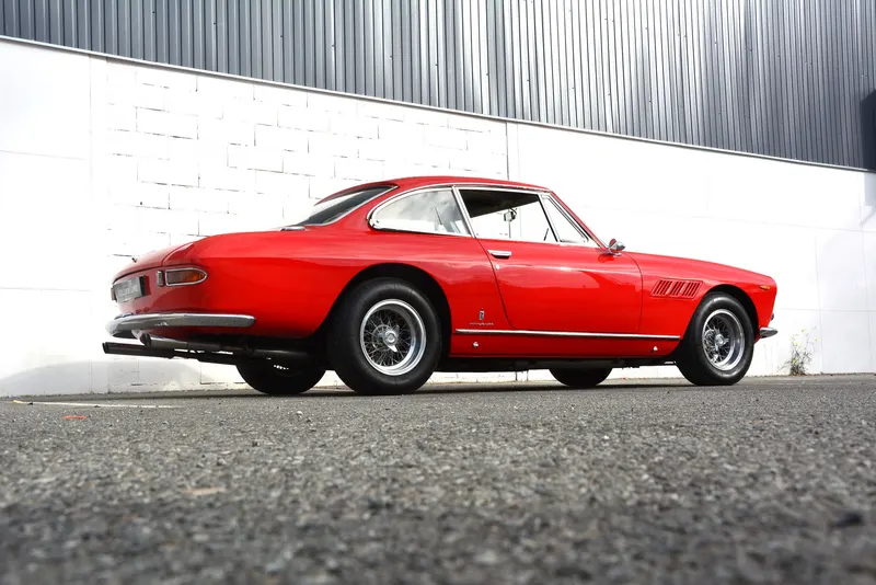 Ferrari 330 GT 2+2 6