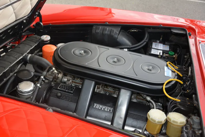 Ferrari 330 GT 2+2 17