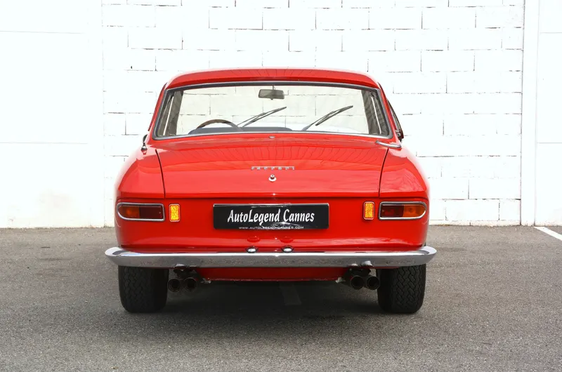 Ferrari 330 GT 2+2 9