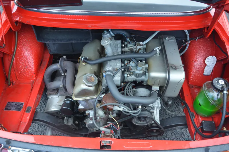 1200S Coupé Bertone 18