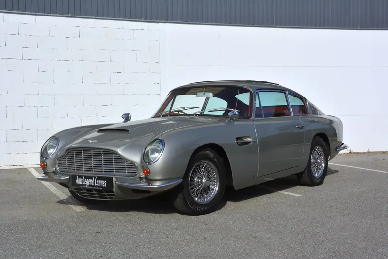 Aston Martin DB6 MKI Superleggera 3