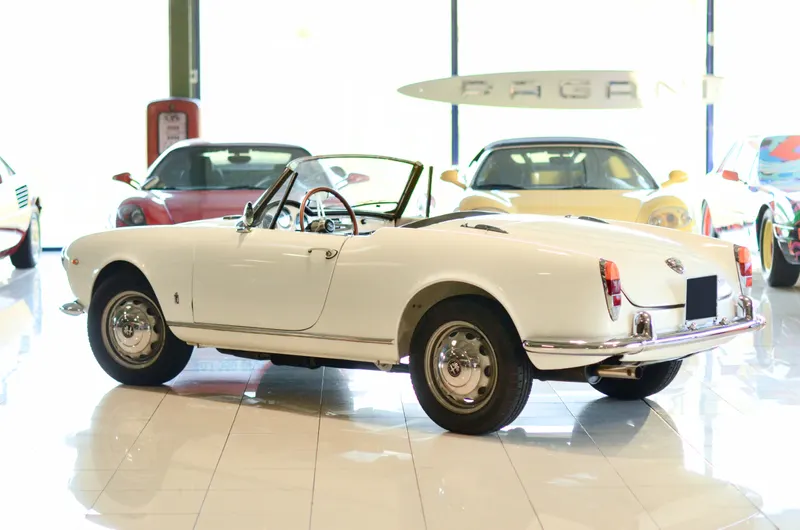 Alfa Romeo Giulia Spider 1600 3