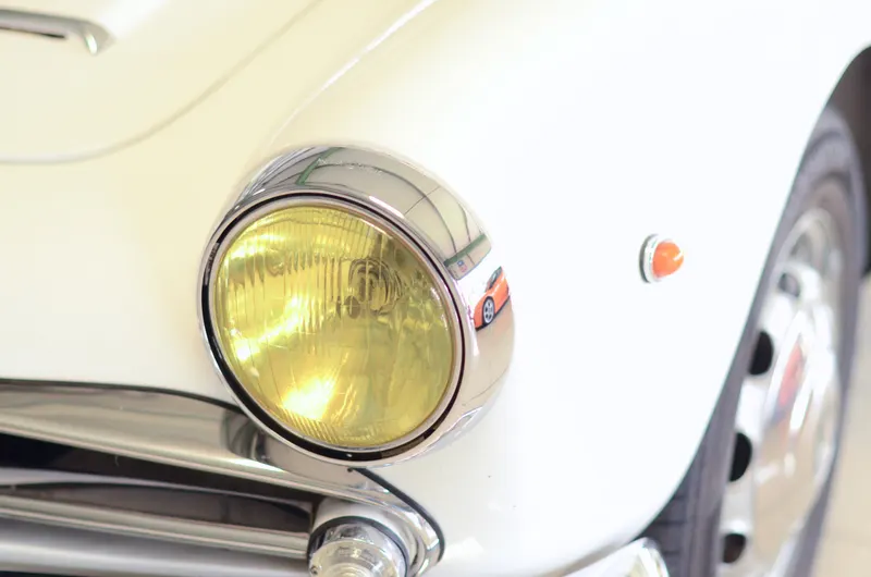 Alfa Romeo Giulia Spider 1600 11