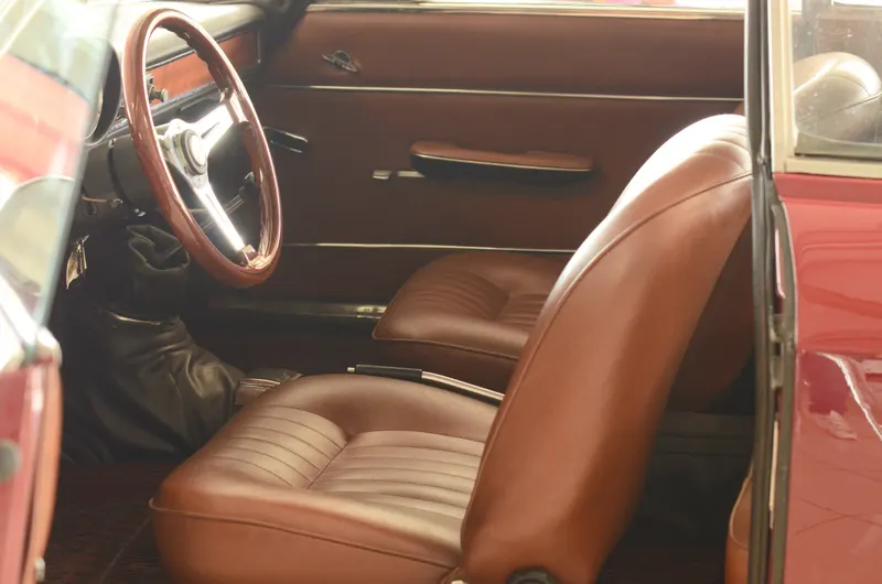 Alfa Romeo GT 1300 Junior Scalino 7