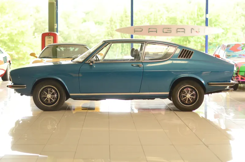 Audi 100 Coupé S 2
