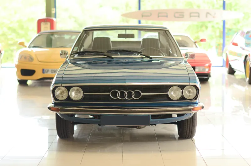 Audi 100 Coupé S 4