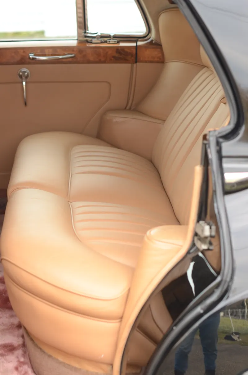 Bentley S2 Countryman 12