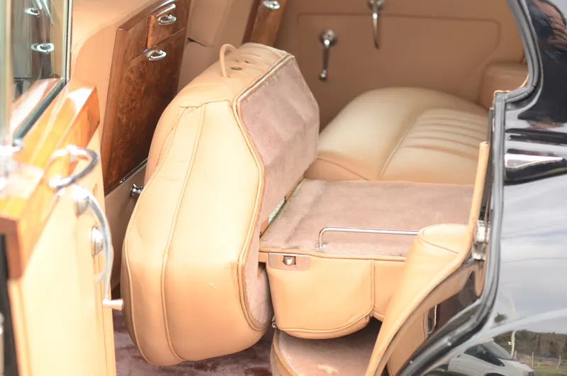 Bentley S2 Countryman 13
