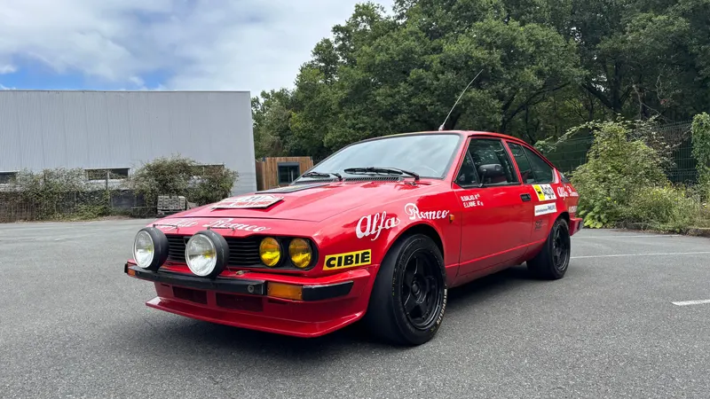 Alfa Romeo GTV6 Group A 3