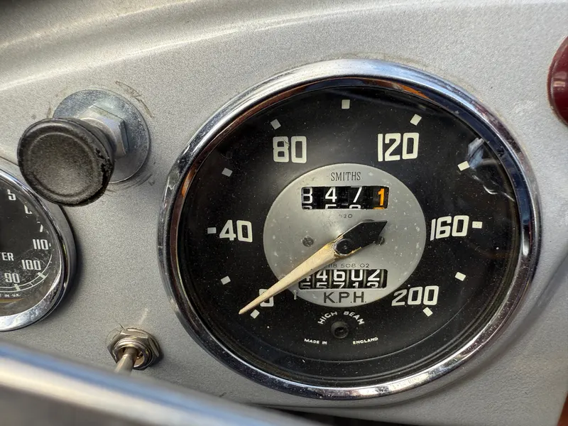 100/M BN1 FIA 30
