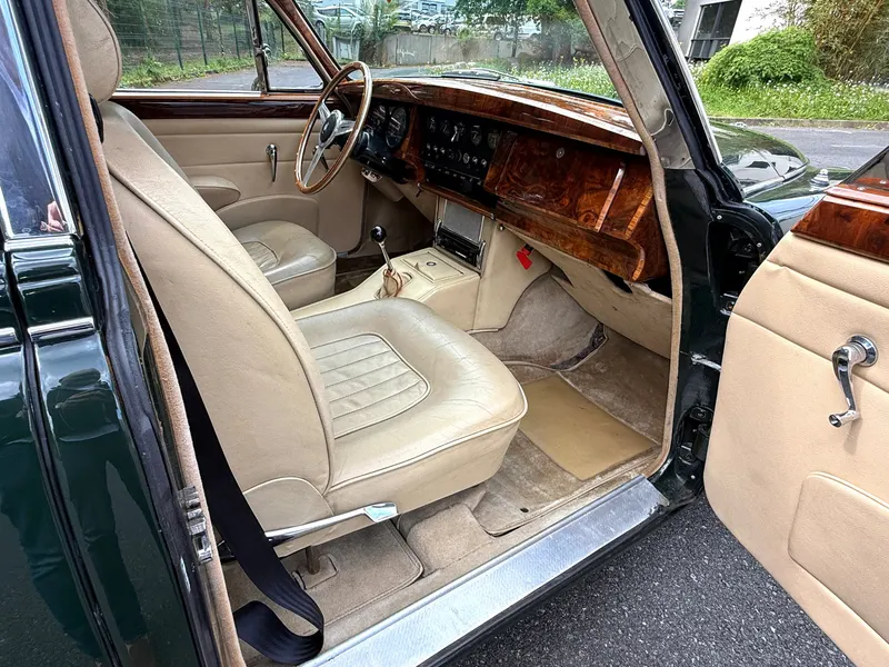 Jaguar MKII 3.8 23