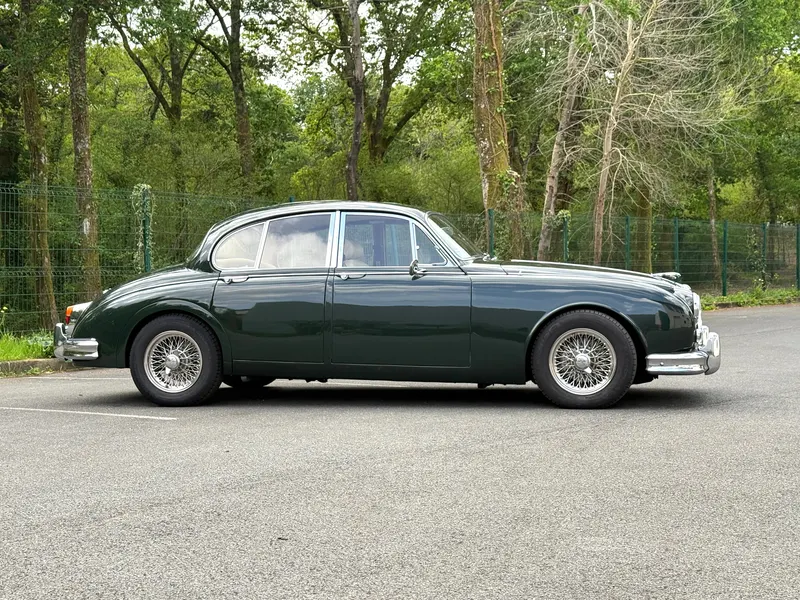 Jaguar MKII 3.8 13