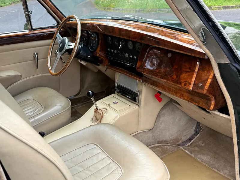 Jaguar MKII 3.8 24