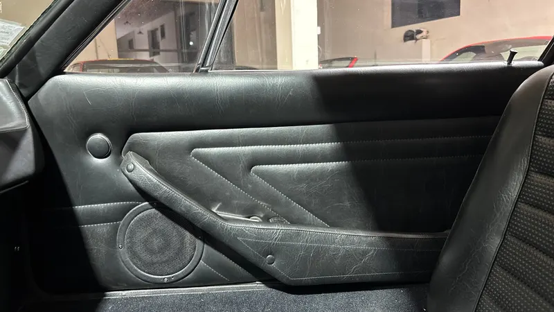 De Tomaso Pantera Push Button 19