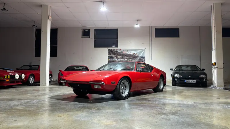 De Tomaso Pantera Push Button 26