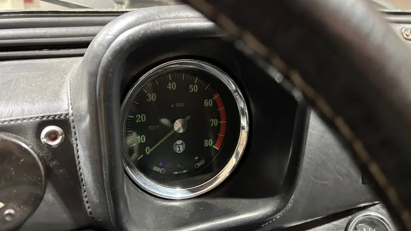 De Tomaso Pantera Push Button 15