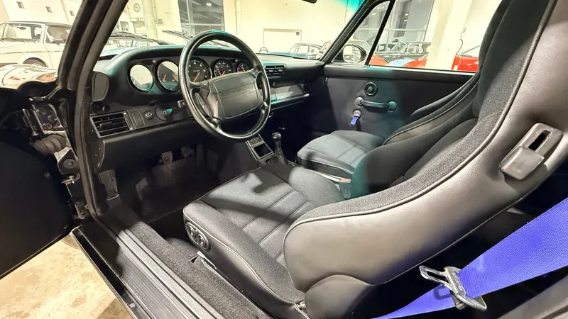 Porsche 964 RS America 18