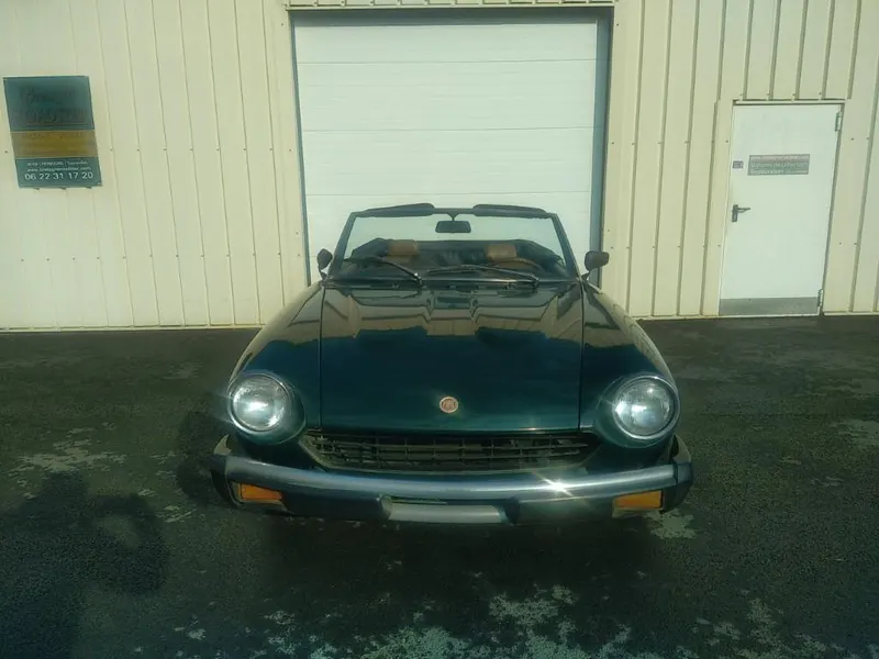 Fiat 124 Spider 13