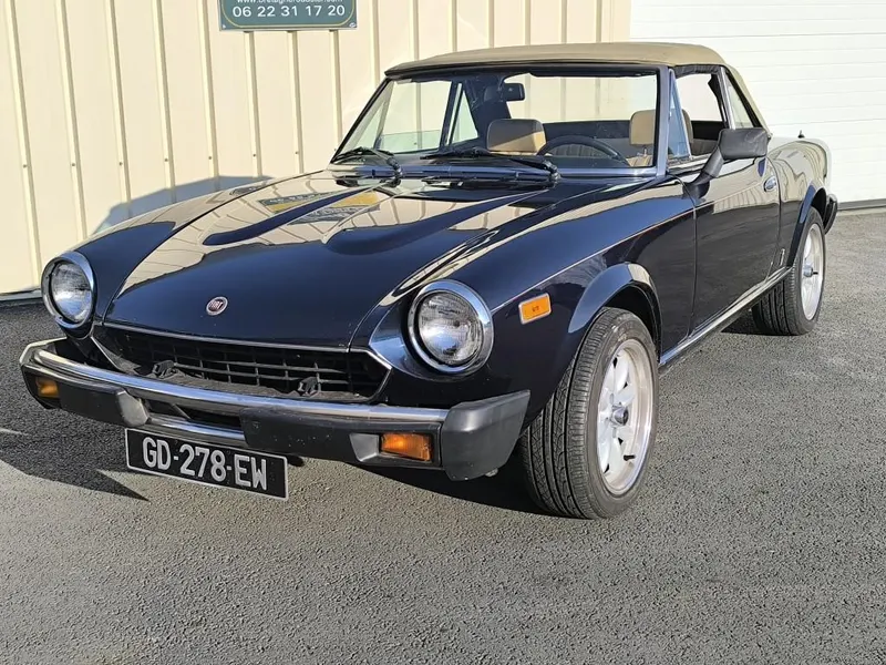 Fiat Spider 124 11