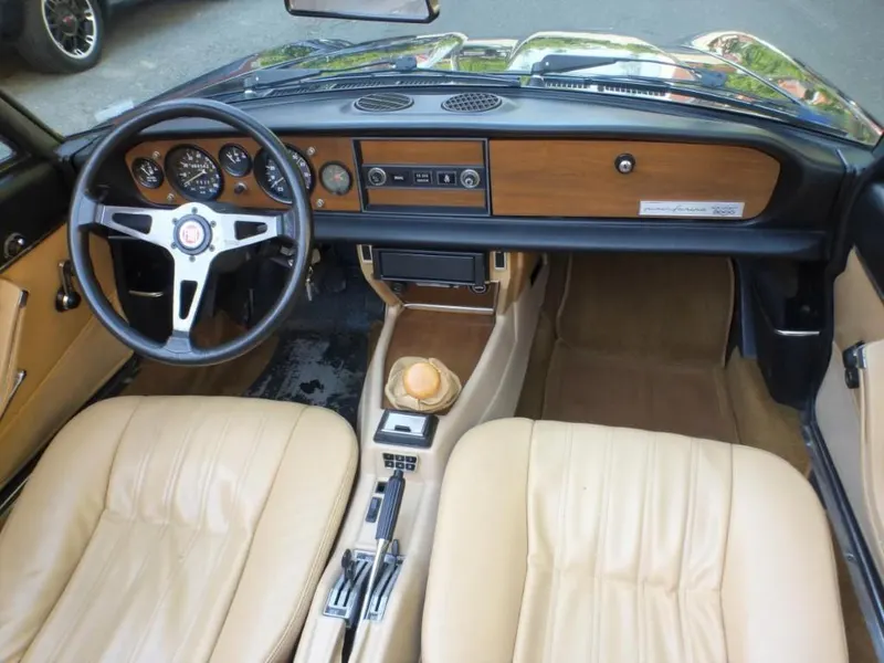 Fiat Spider 124 7