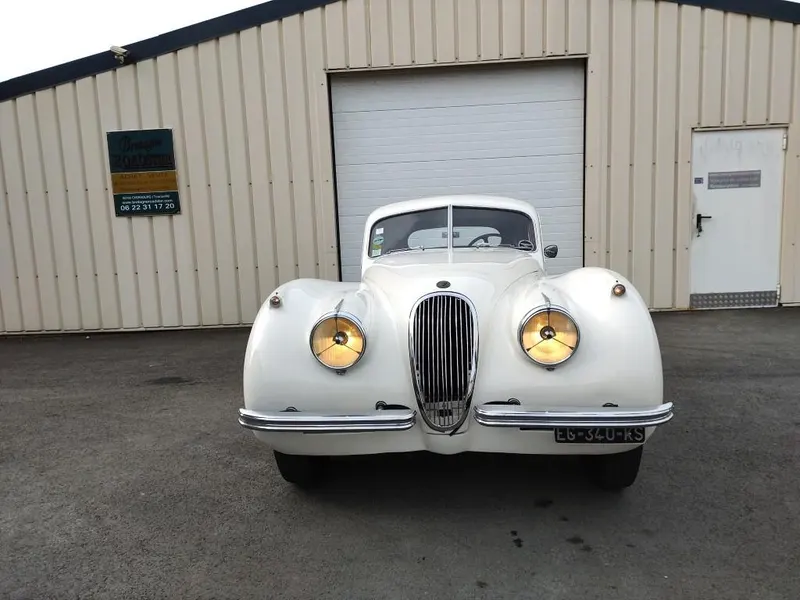 Jaguar XK 120 Coupe 5