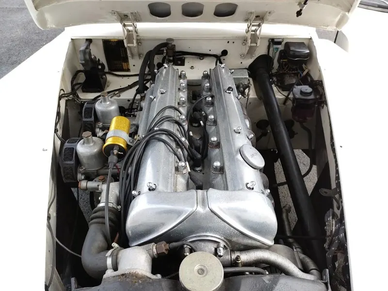 Jaguar XK 120 Coupe 8