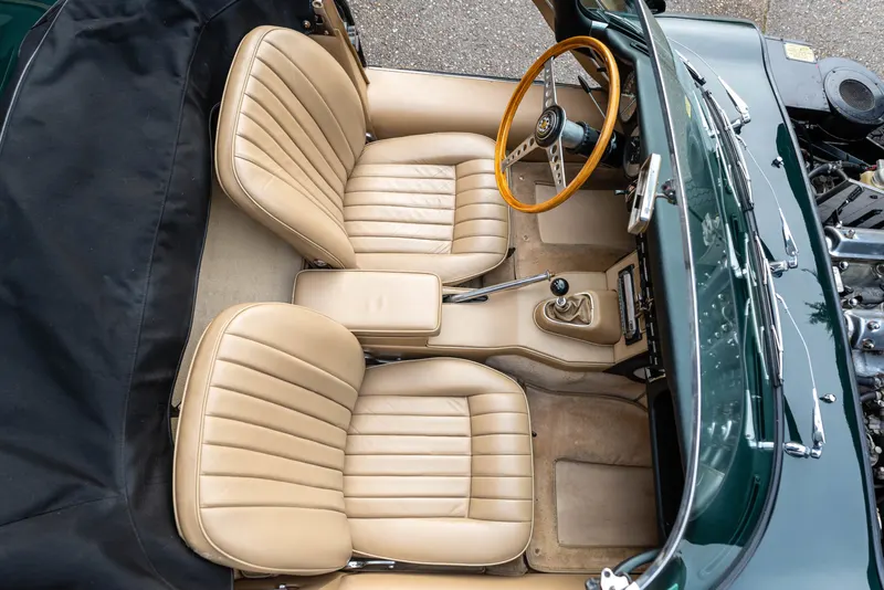 Jaguar Type E série 1 26