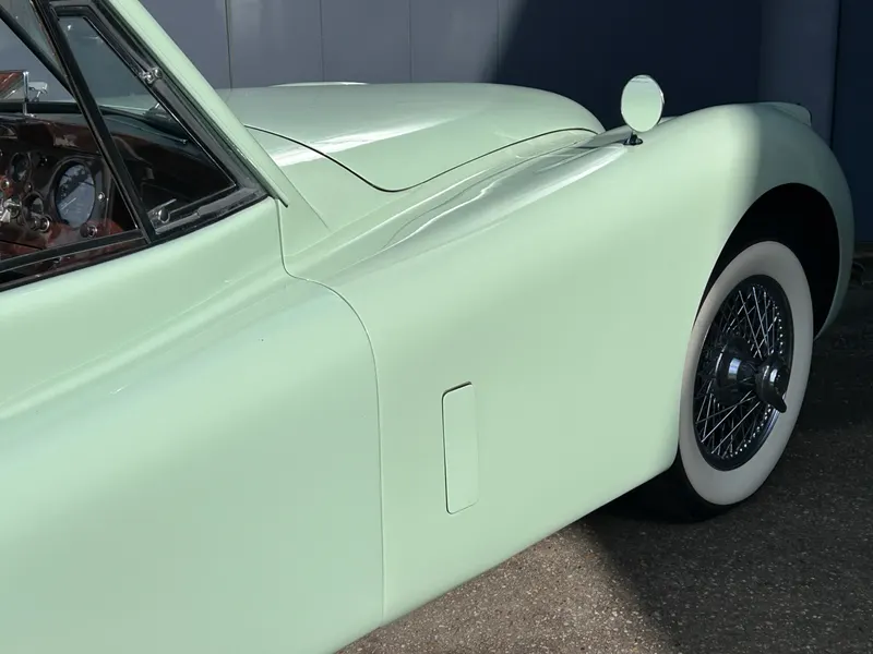 Jaguar XK120 Cab. 21