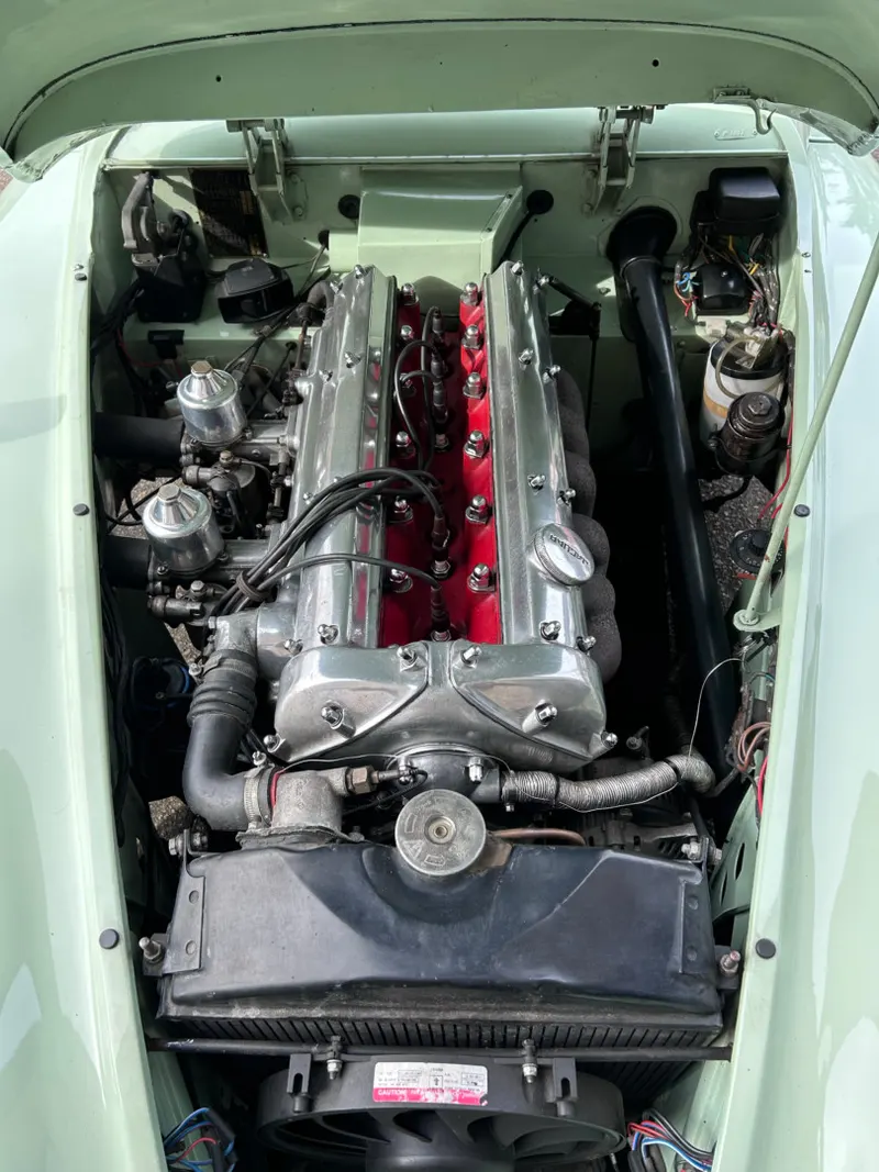 Jaguar XK120 Cab. 49