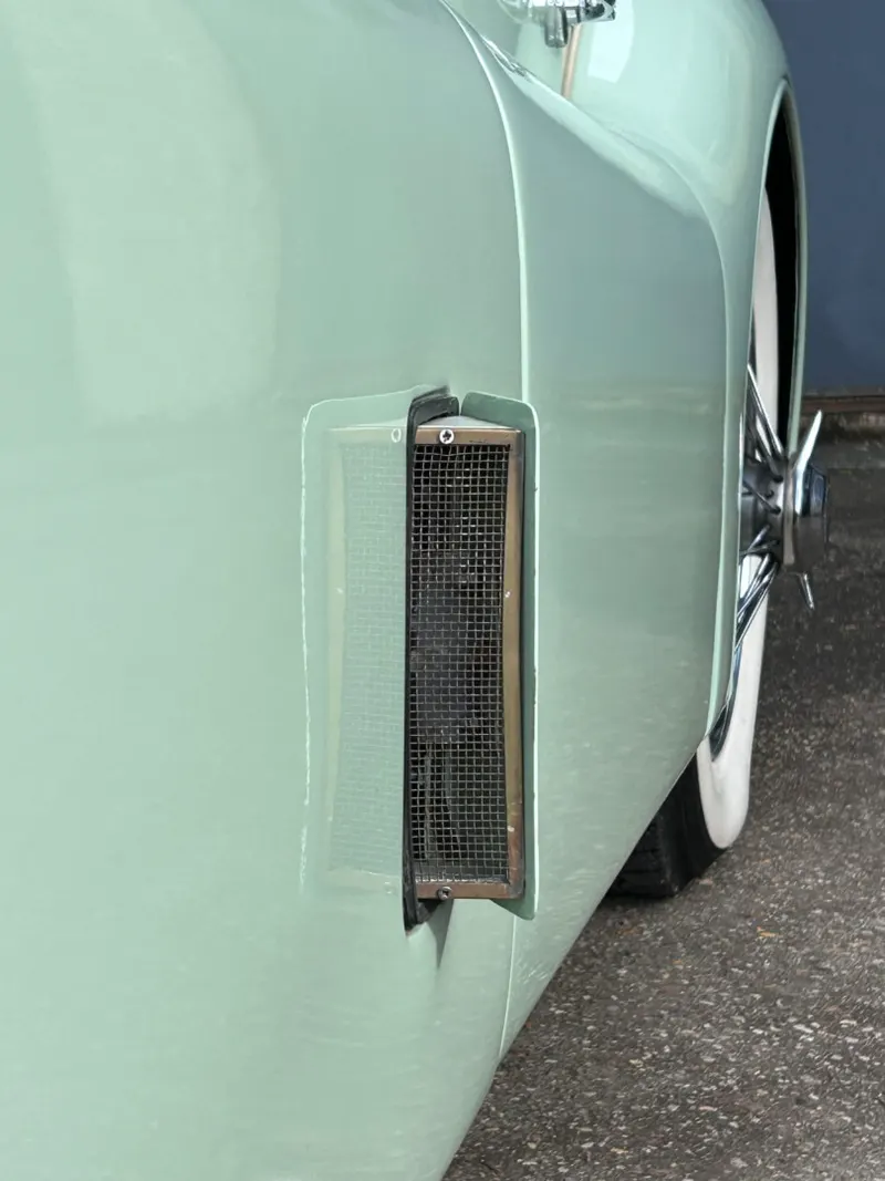 Jaguar XK120 Cab. 18