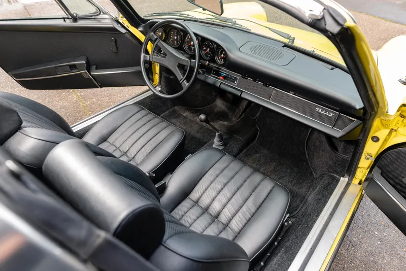 Porsche 2,2L T Targua 35